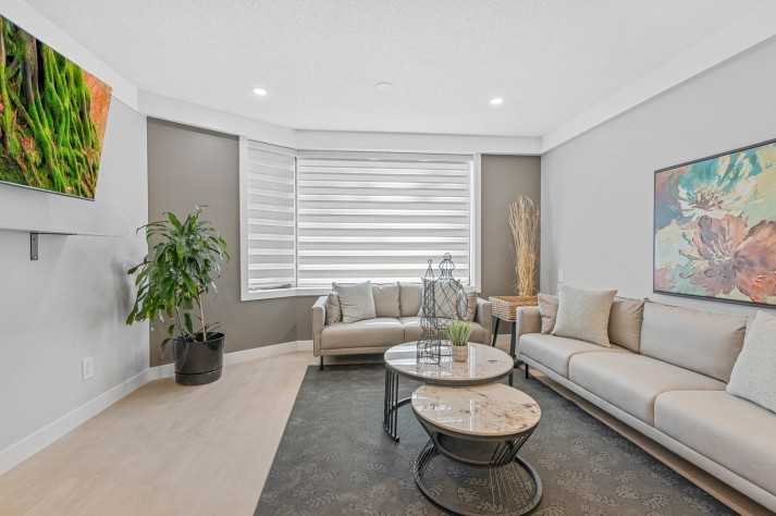 4311 49 Ave - Photo 5 of 15