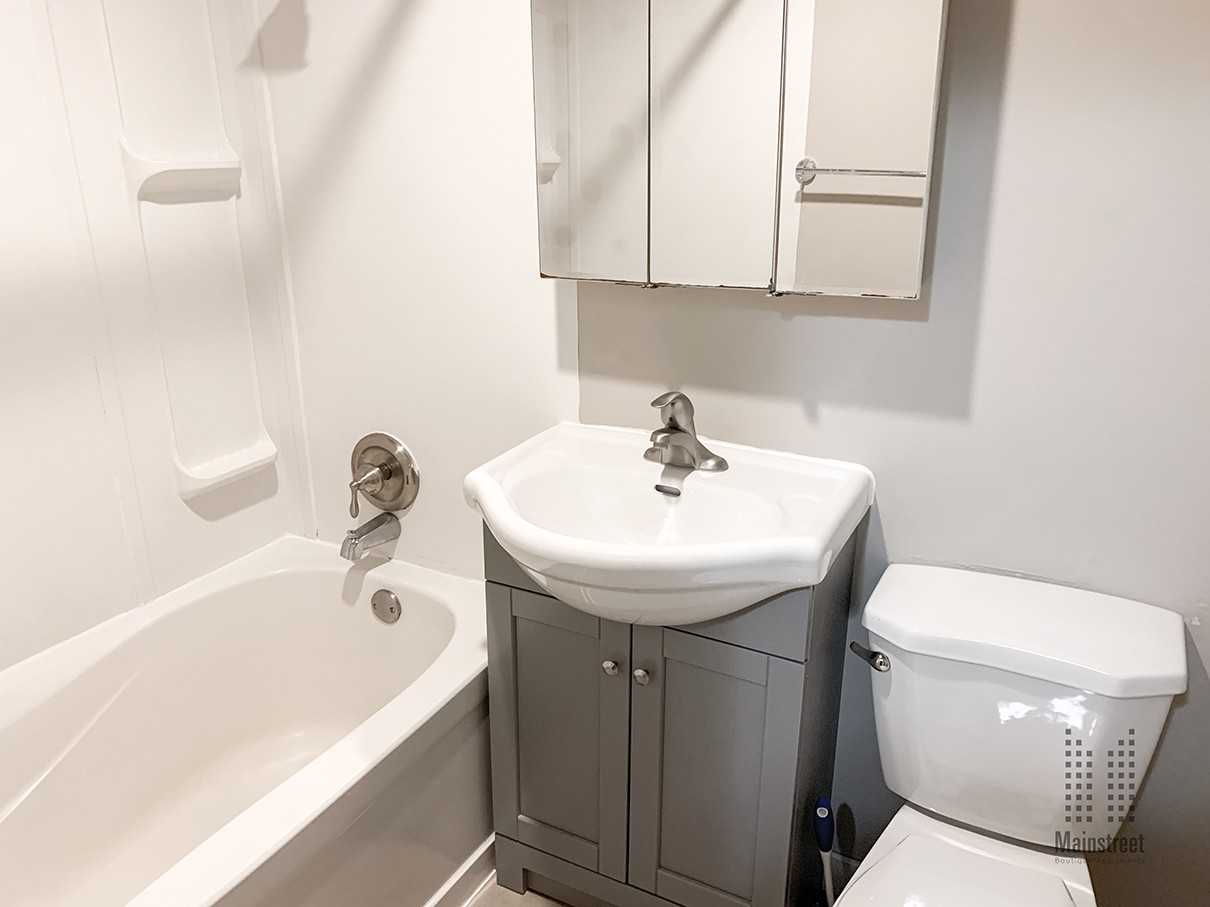 Courtenay Riverway Apartments - Photo 4 of 13