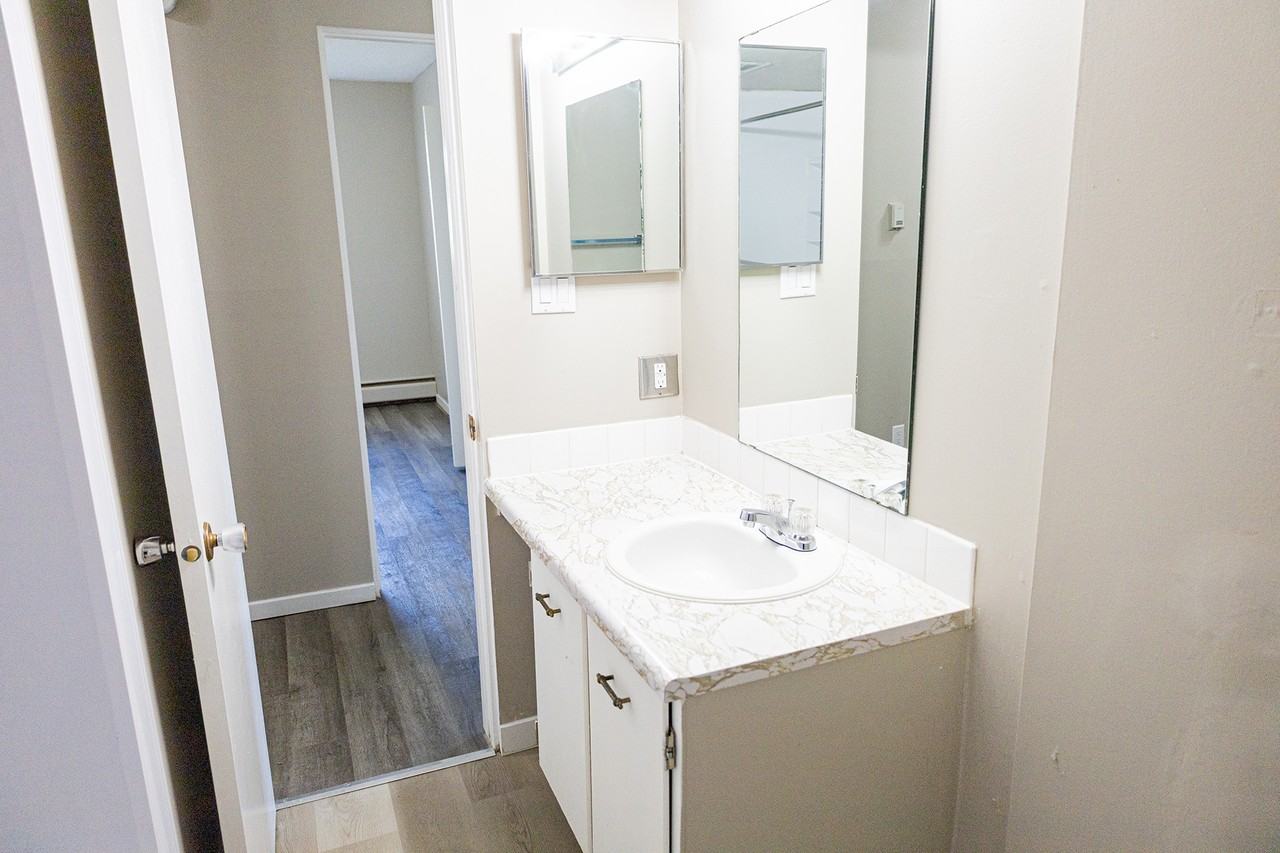 Bowness 4311 Apartments - Photo 7 of 19
