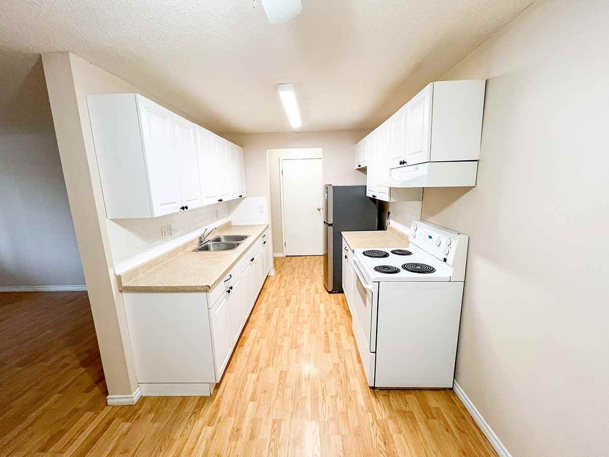 Penticton Mainstreet Apartments - Photo 3 of 19