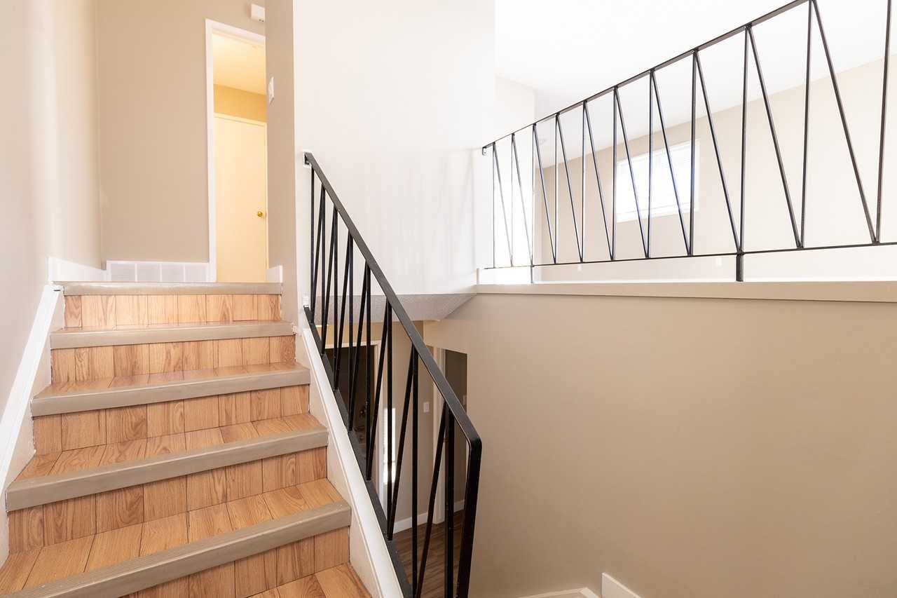 Bowness 4347 Apartments - Photo 7 of 27