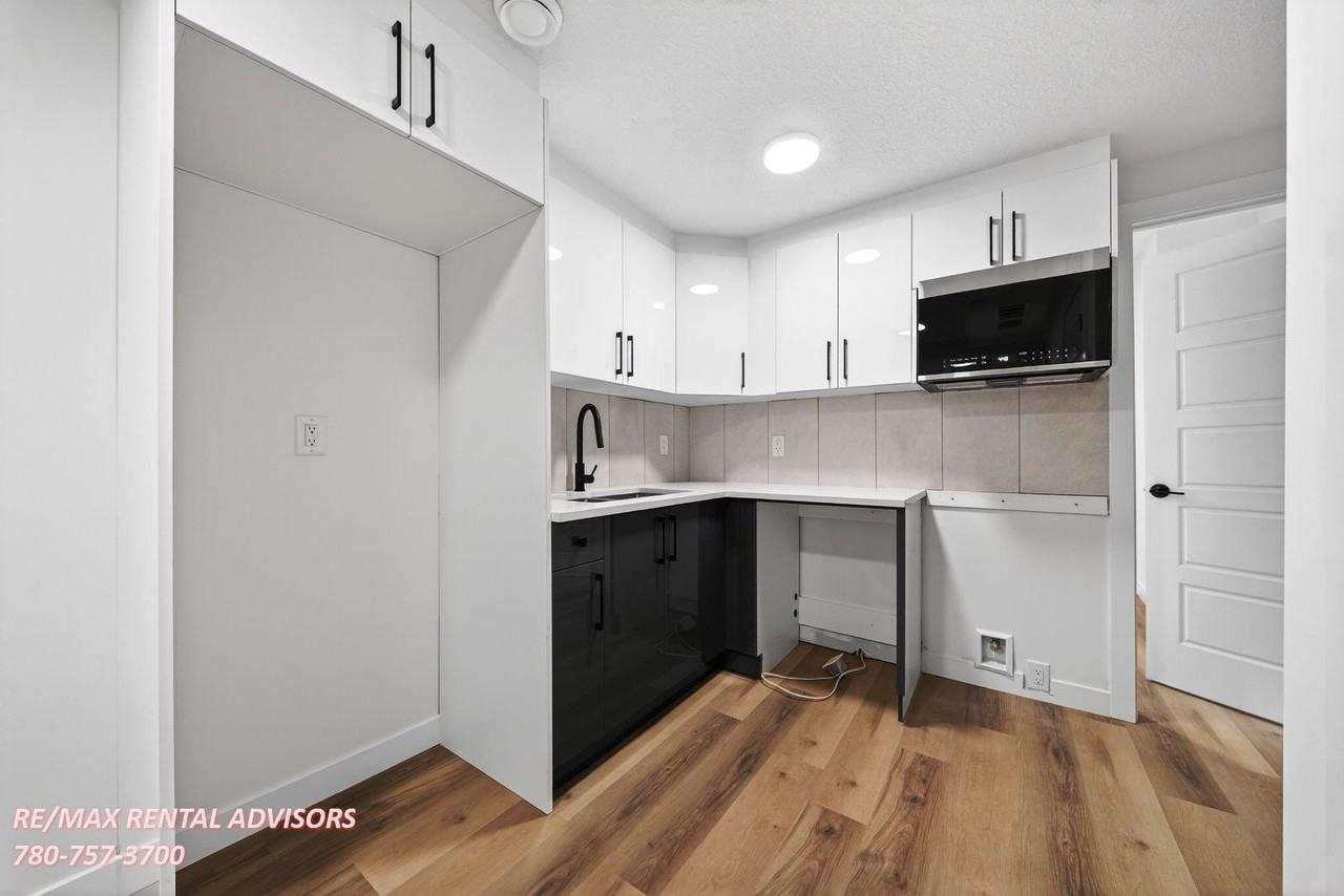 BSMT 12423 112 Avenue Northwest - Photo 5 of 15