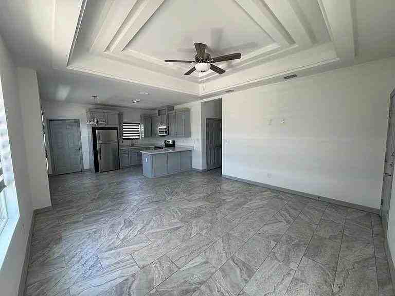 800 N Kentucky St - Photo 2 of 9