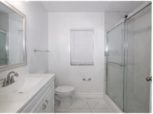 11430-11442 Building Coral Springs - Photo 6 of 10