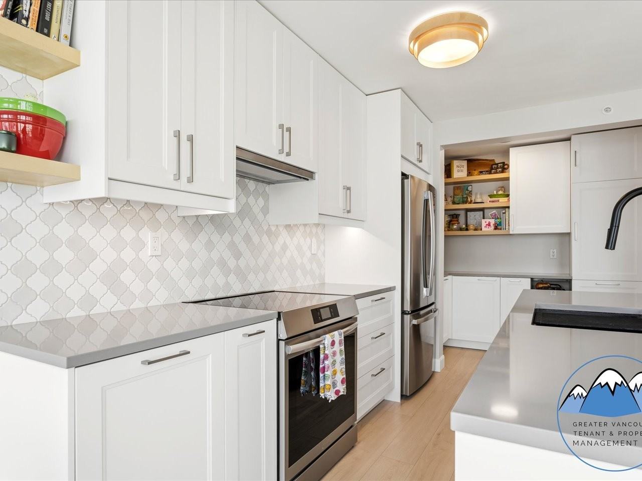 939 Homer St - Photo 5 of 29