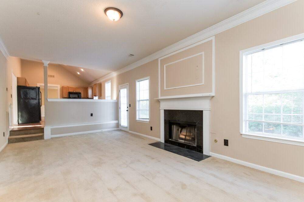 4063 Percheron Ln - Photo 5 of 17