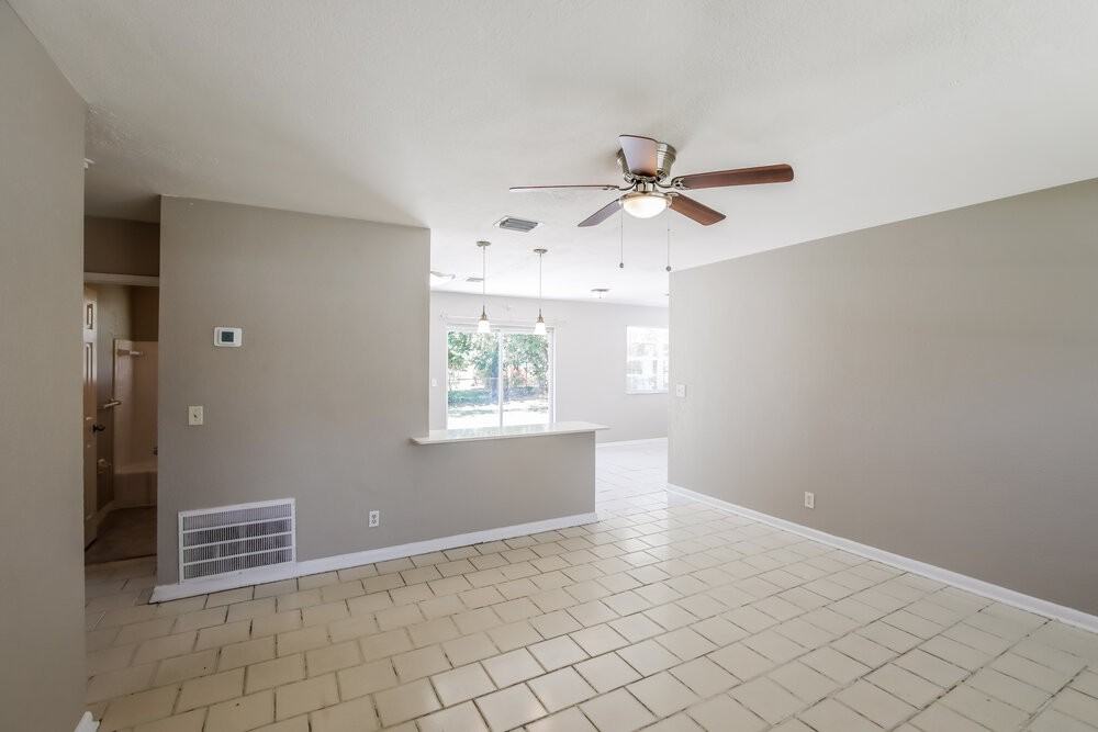 2750 Sw 2nd Ct - Photo 3 of 16