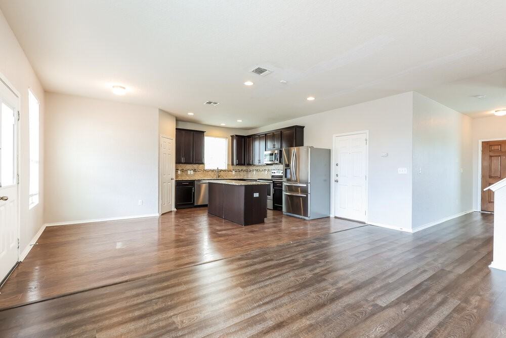 9431 Hanover Sky - Photo 5 of 17
