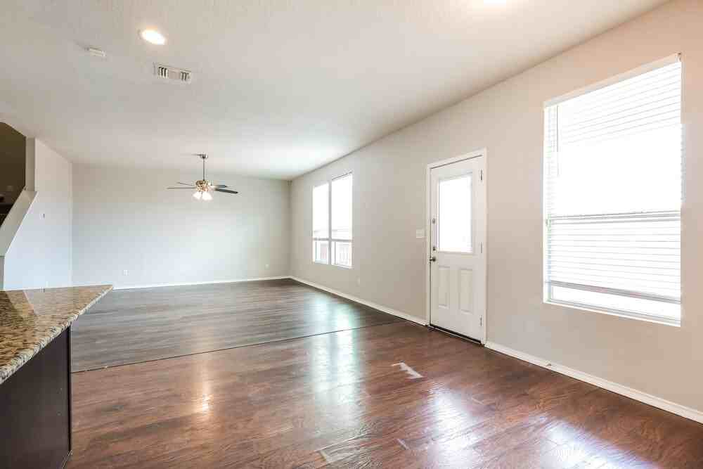 9431 Hanover Sky - Photo 7 of 17