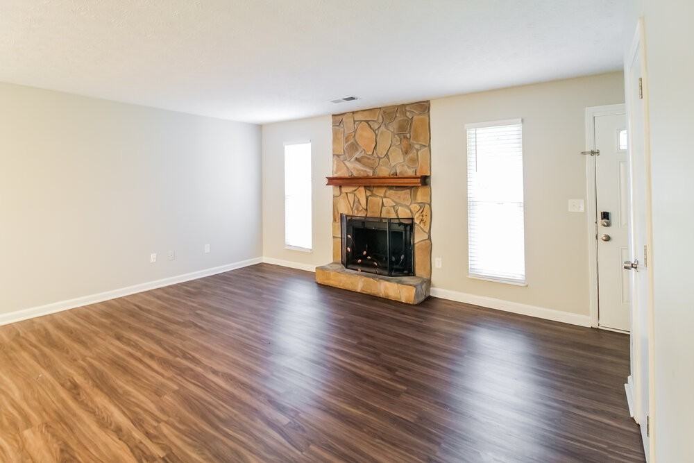 1893 Gingham Way - Photo 3 of 16