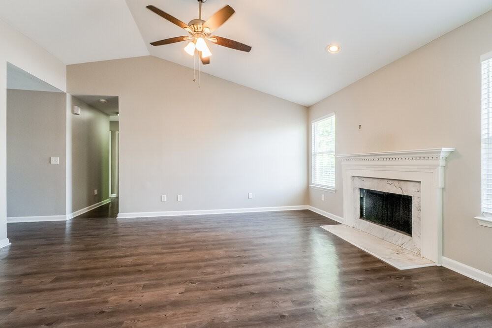 406 Meagan Cv - Photo 5 of 16