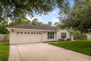 featured image of 7166 Newman Lake Ct