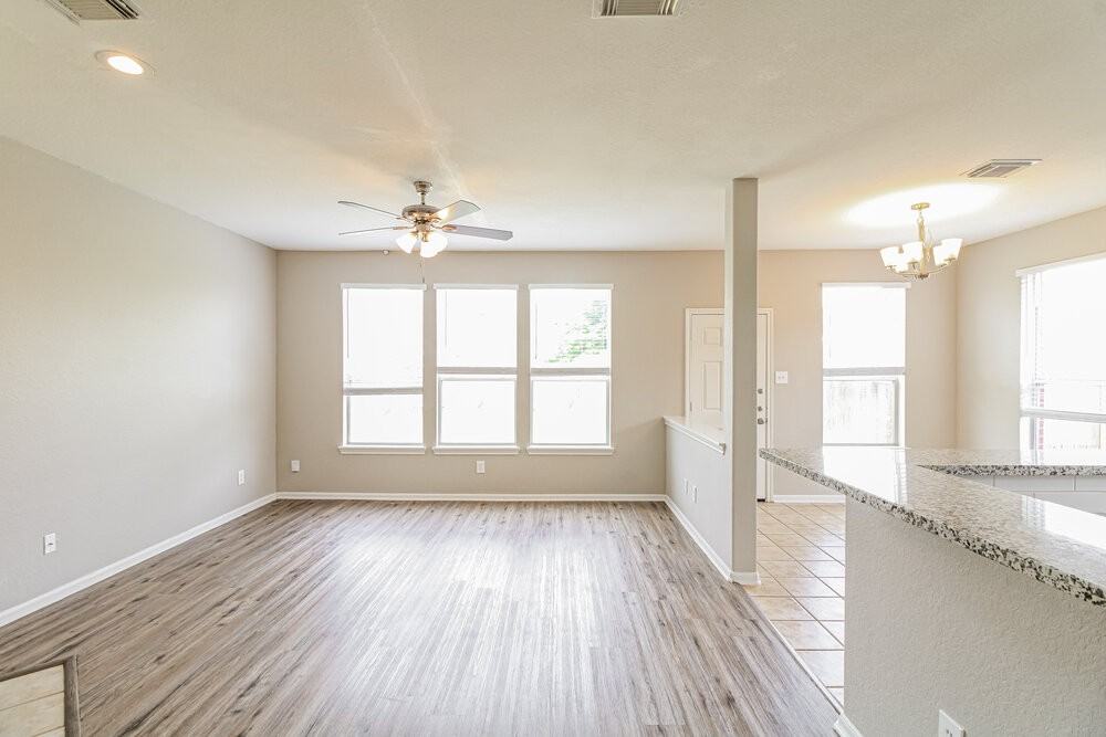 11305 Shoal Creek Dr - Photo 5 of 17