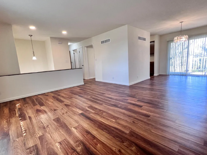 2706 S 1st St #A - Photo 3 of 12