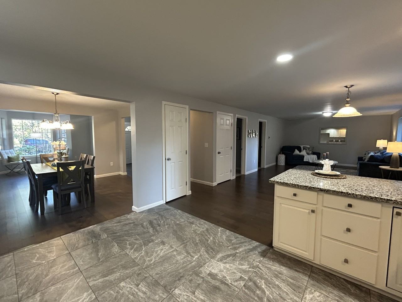 120 E Mountain View Dr #1 - Photo 5 of 19
