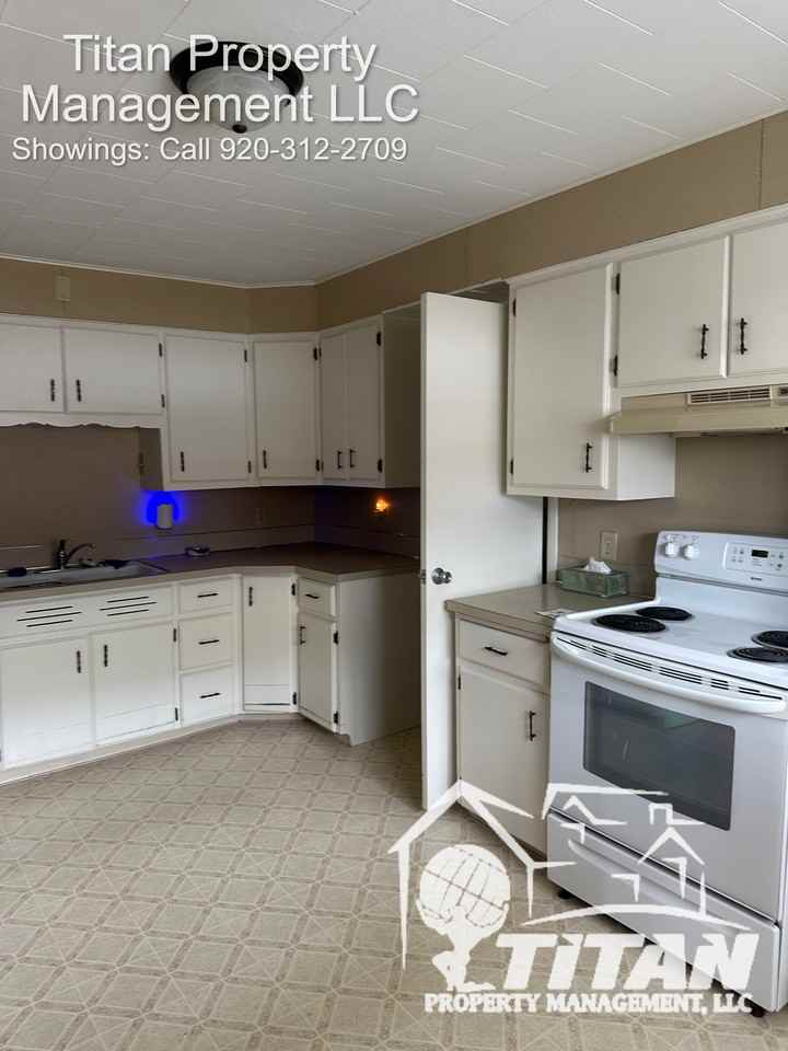 529 E Main St #1 - Photo 2 of 3