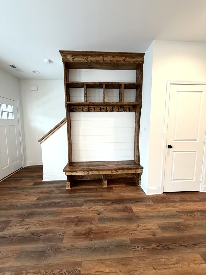 110 Aaron Pl #611 - Photo 6 of 27