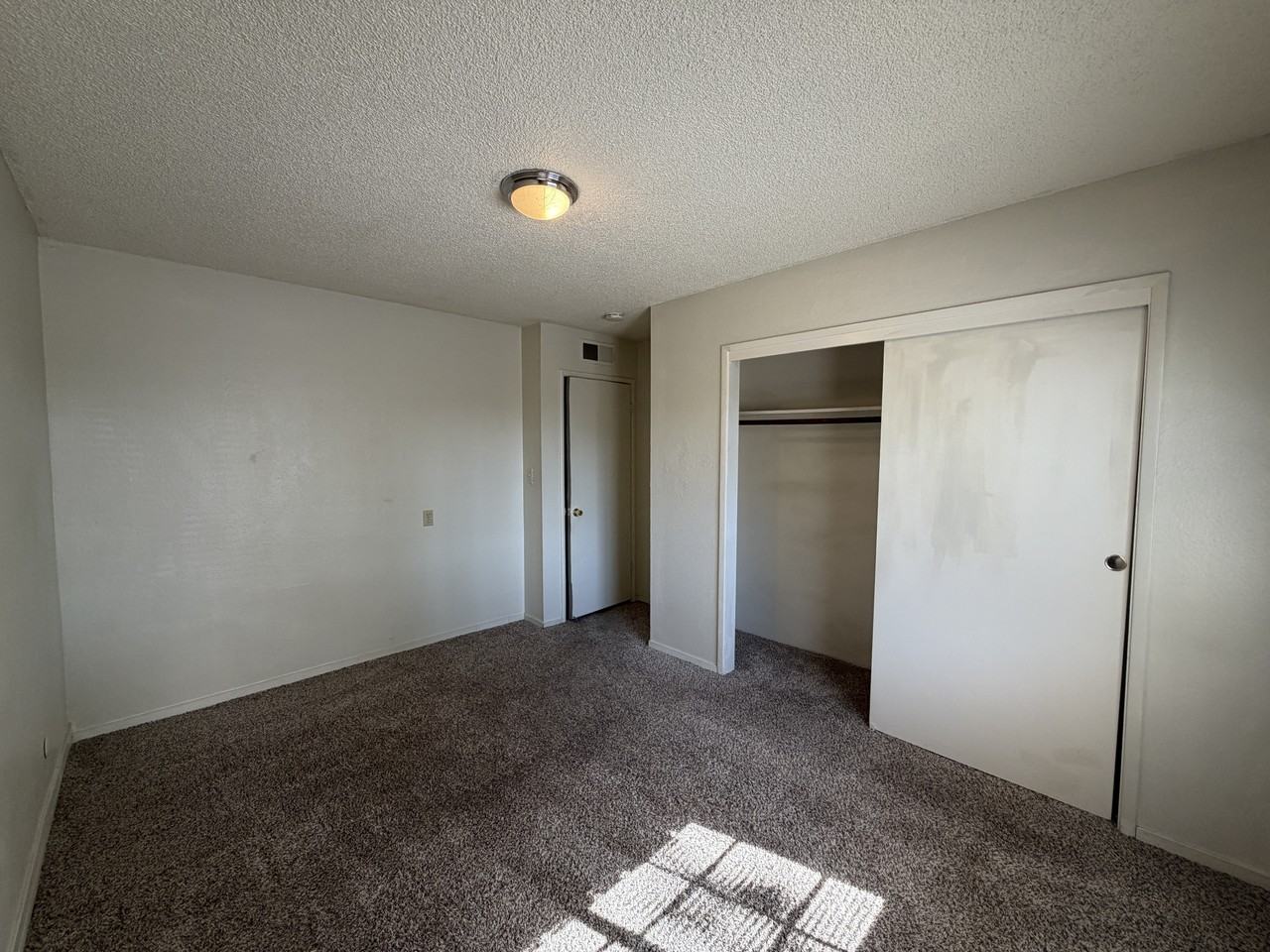 1704 Rose Ave #1 - Photo 6 of 10