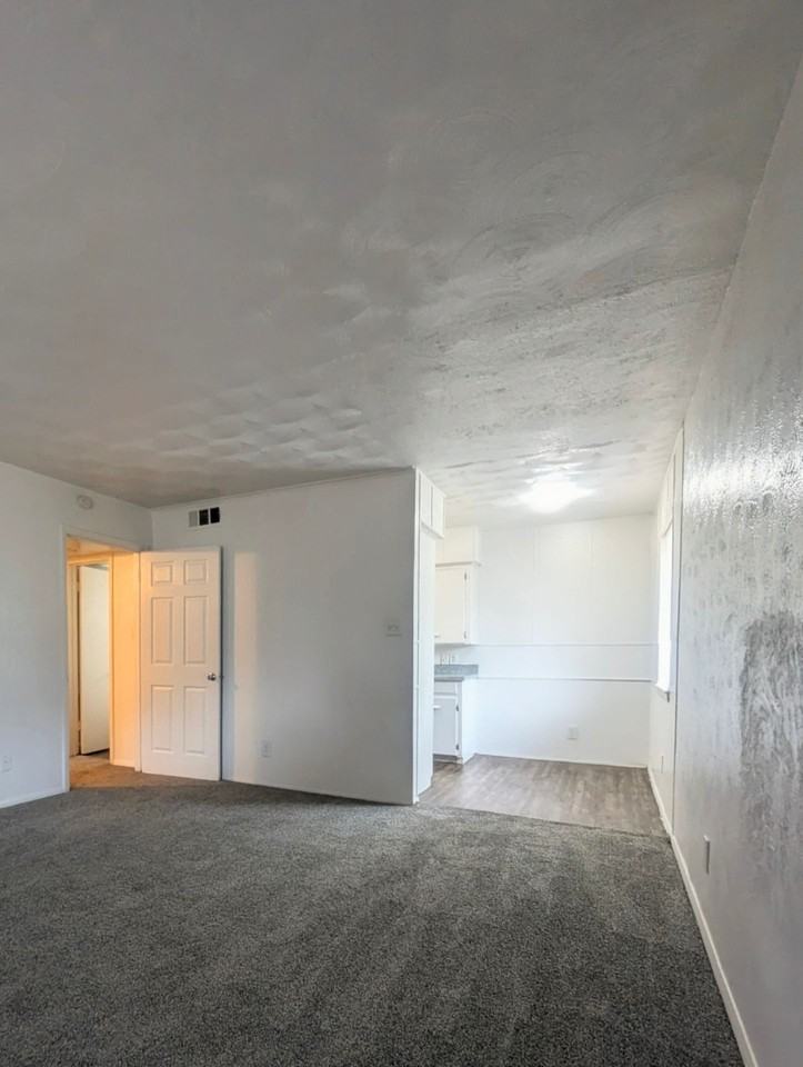 Gaston Twelve Apartments - Photo 2 of 29