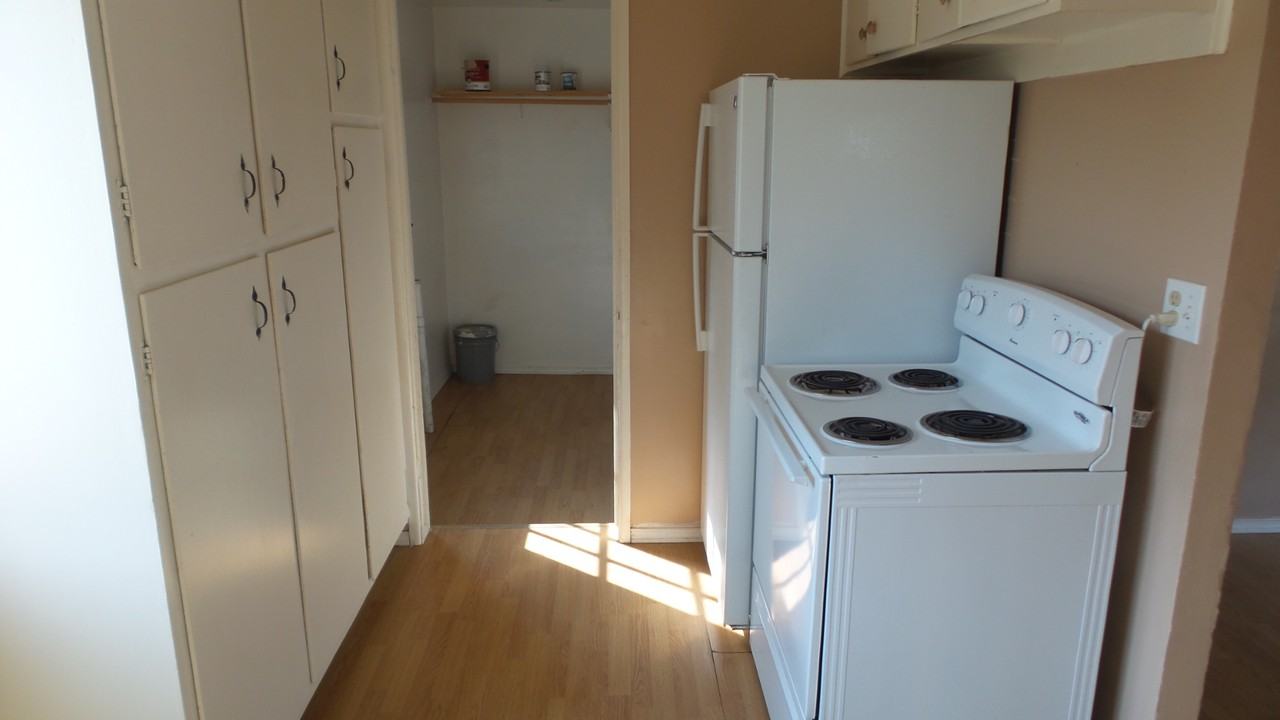 1527 Fetterman Ave #1 - Photo 3 of 8
