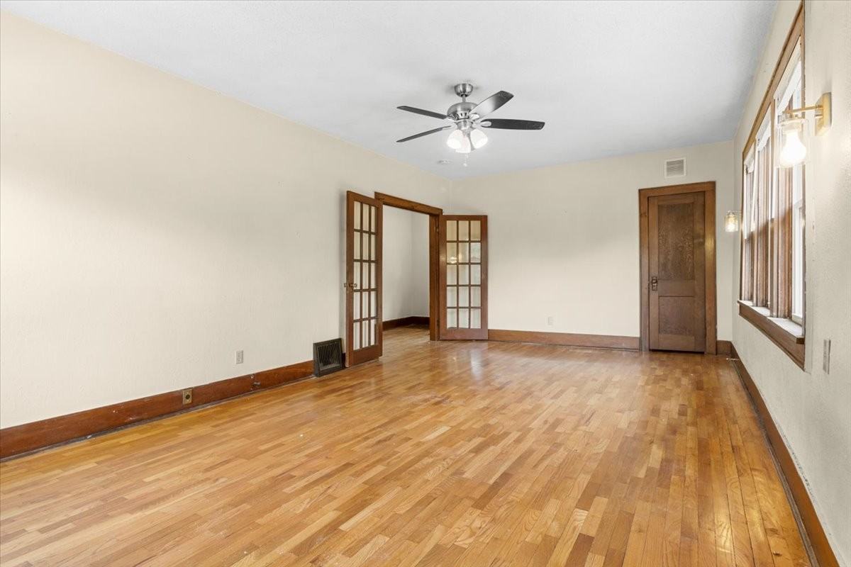 201 Elm - B #B - Photo 4 of 9