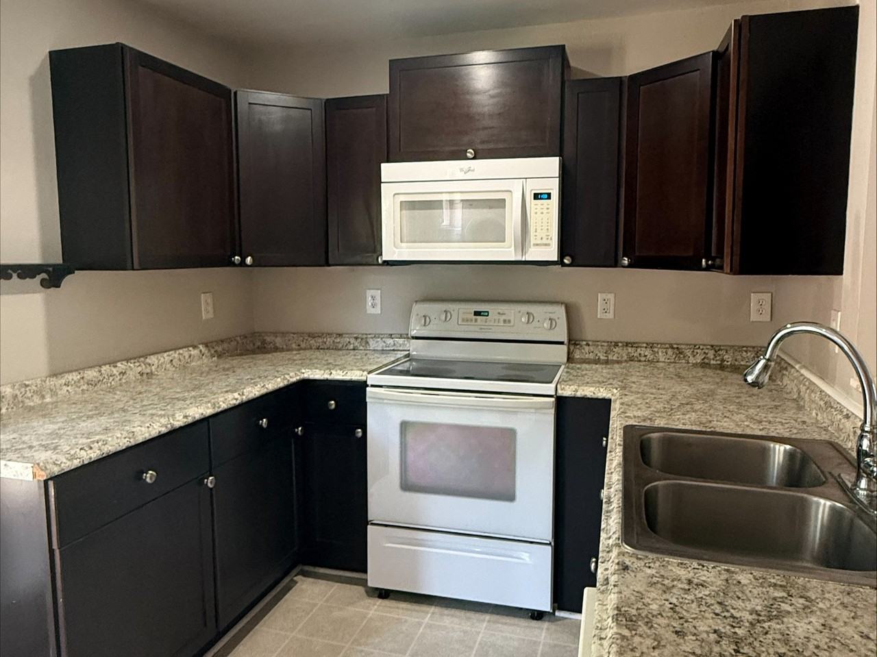 2623 Vail Ave #1 - Photo 3 of 6