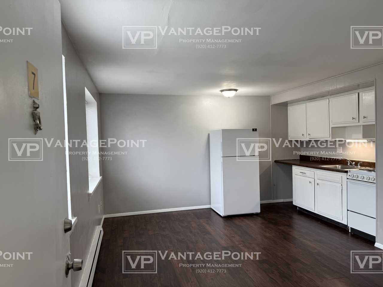 3201 W 4th St #7 - Photo 2 of 9