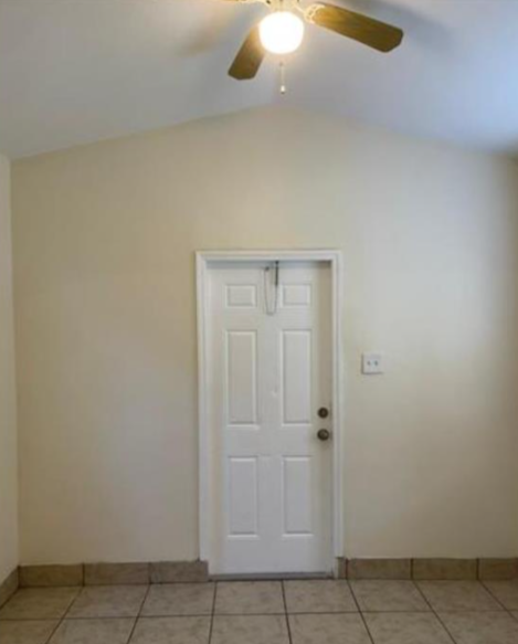 470 Ne 162nd St #472 - Photo 2 of 6