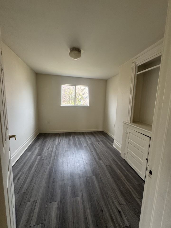 1010 Weston Way #1 - Photo 2 of 25