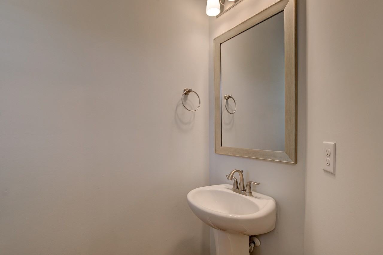 416 Sandfarm Trl #1 - Photo 5 of 39