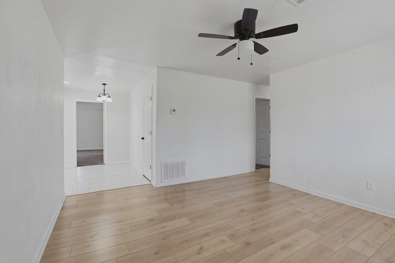 321 Se 67th St #1 - Photo 7 of 31