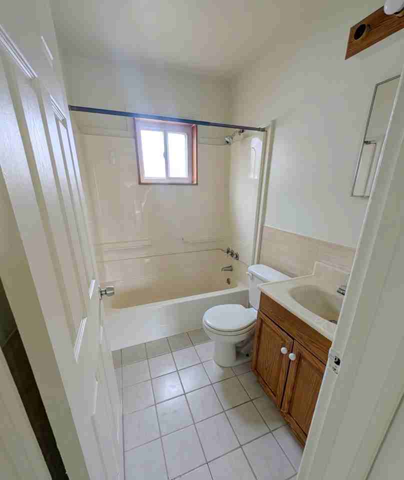 3424 W Mott Ave #1 - Photo 4 of 14