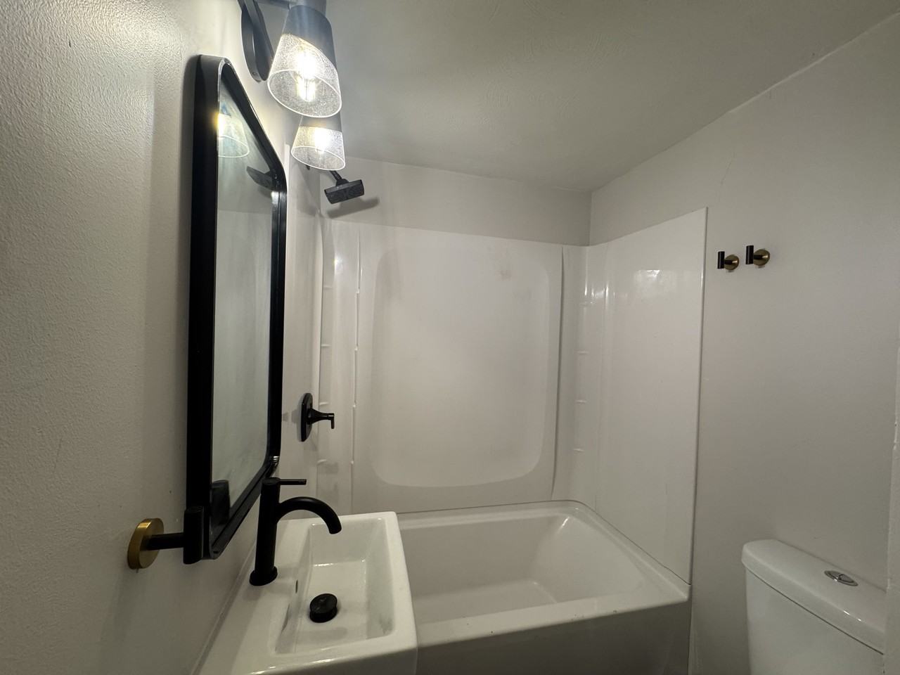 1110 Pin Oak Dr #1 - Photo 5 of 10