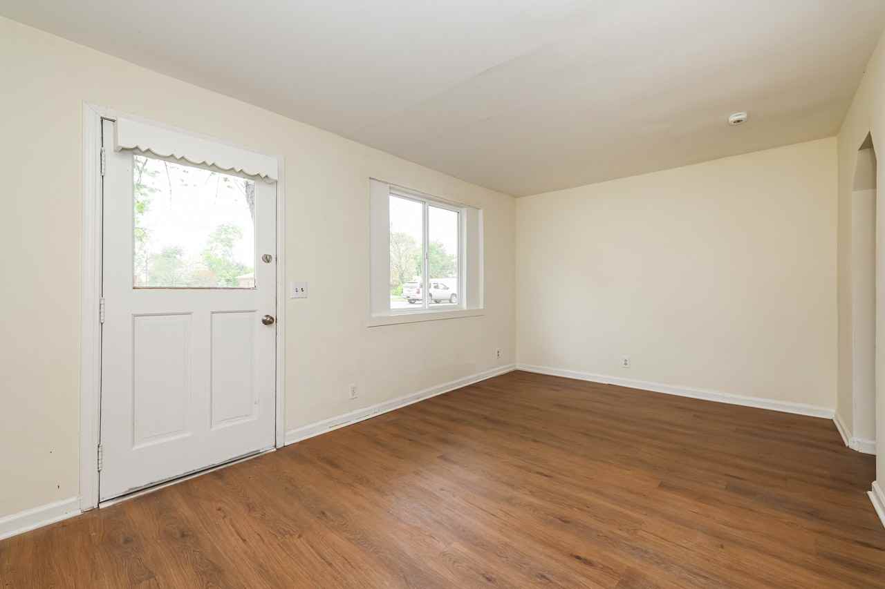 132 Burgess Ave #1 - Photo 6 of 15