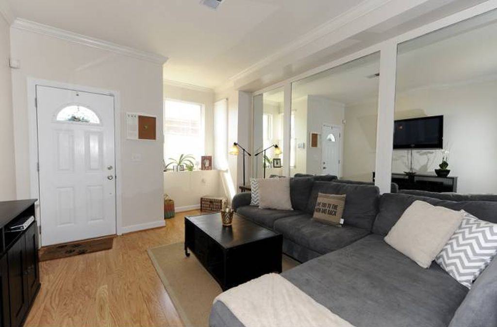 1012 7th St Se #1 - Photo 6 of 26