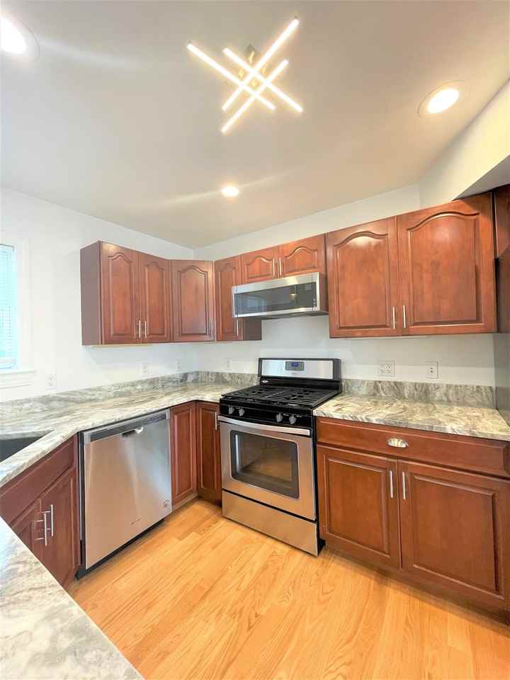 28 Lambert St #2 - Photo 3 of 18