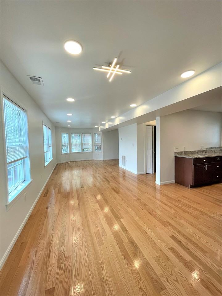 28 Lambert St #2 - Photo 5 of 18