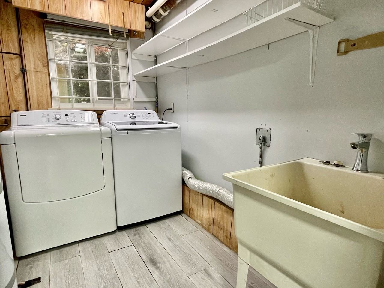 2139 Tyner St Lowr - Photo 2 of 12