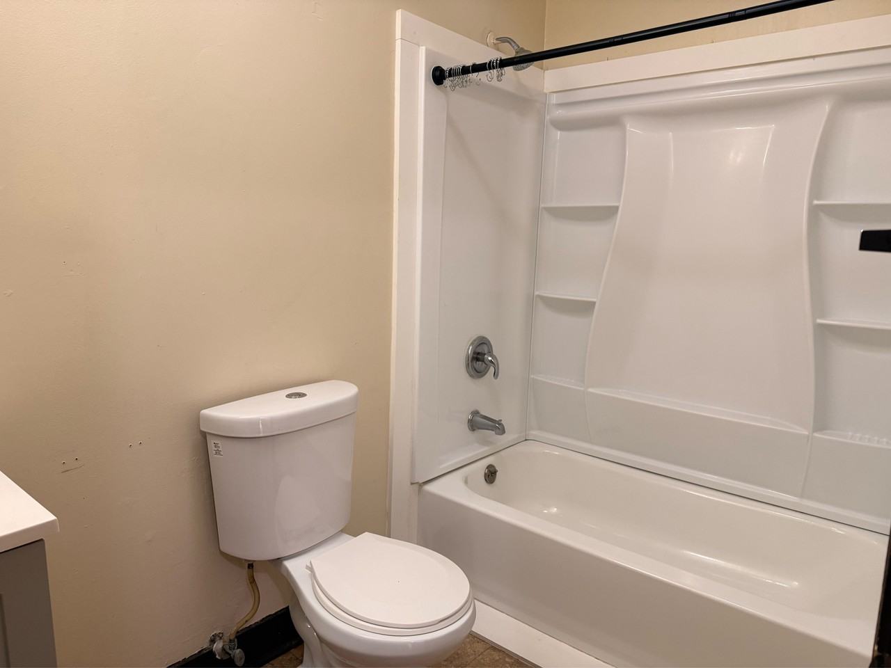 52 Alden St #52A202 - Photo 5 of 8