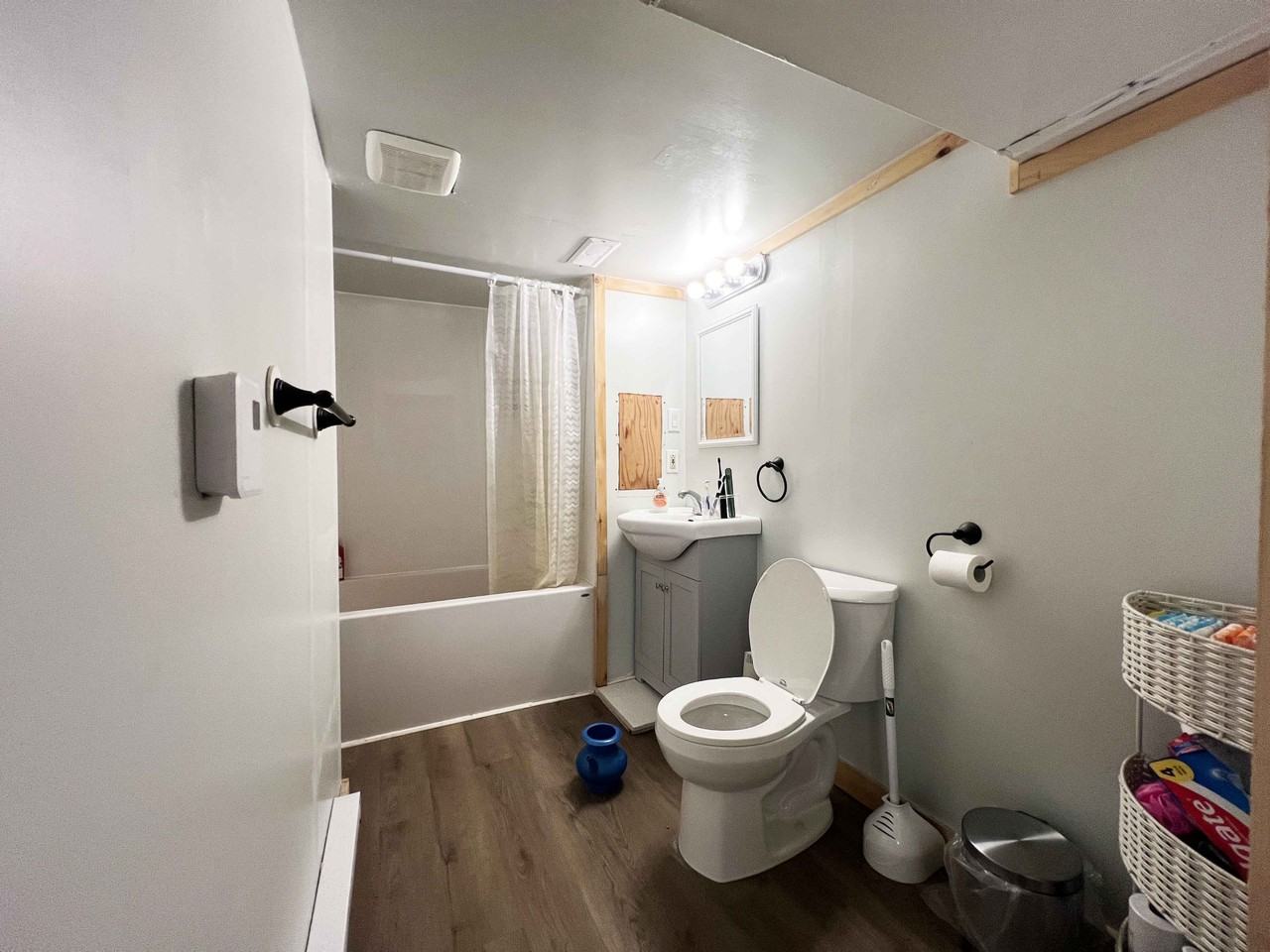 158 Empire Ave #2 - Photo 7 of 8