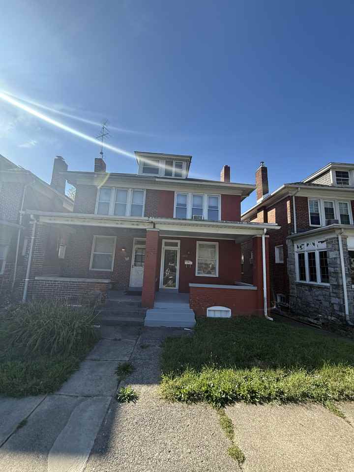 3005 Derry St #1 - Photo 2 of 17