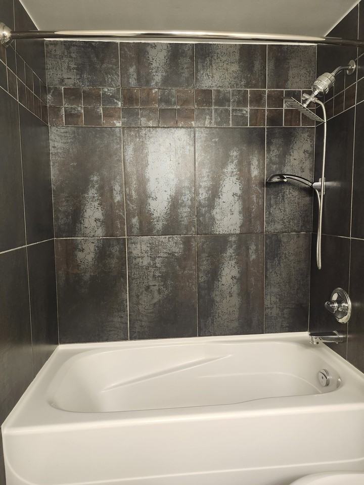 1653 Oak Bay Ave #201 - Photo 3 of 24