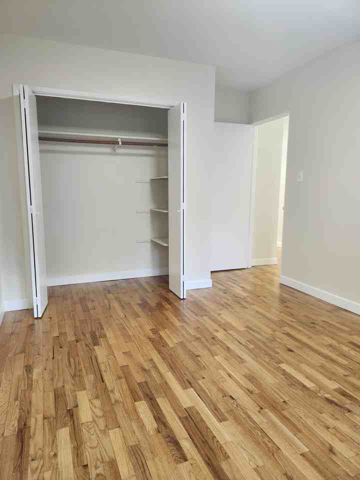 1653 Oak Bay Ave #201 - Photo 5 of 24