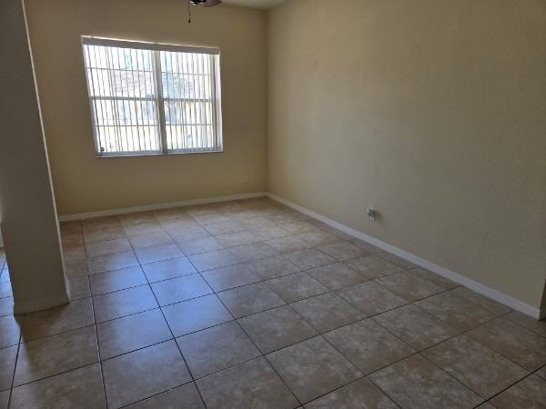 428 Bay Leaf Dr #1 - Photo 3 of 19