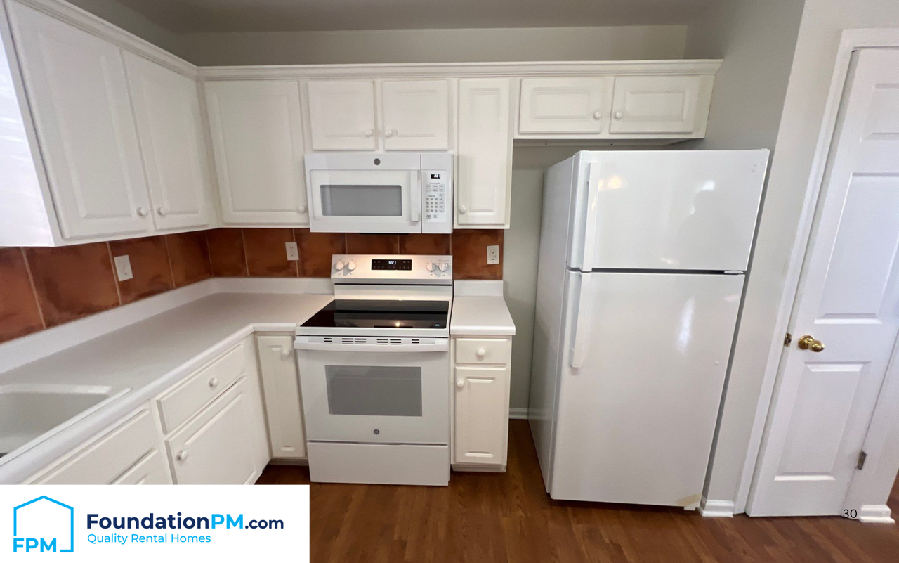 1066 W Montebello Cir #1 - Photo 3 of 21