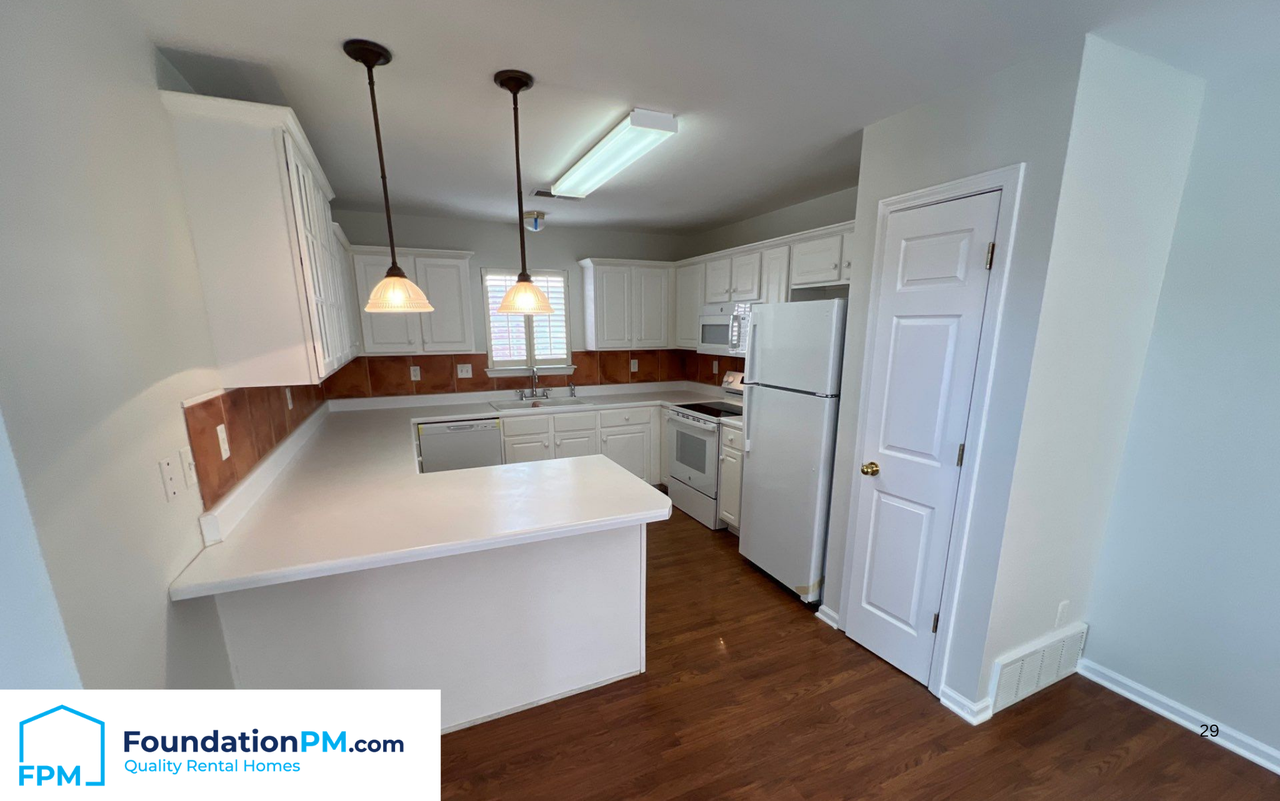 1066 W Montebello Cir #1 - Photo 5 of 21