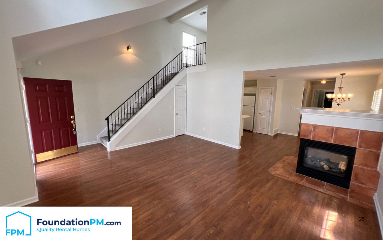 1066 W Montebello Cir #1 - Photo 7 of 21