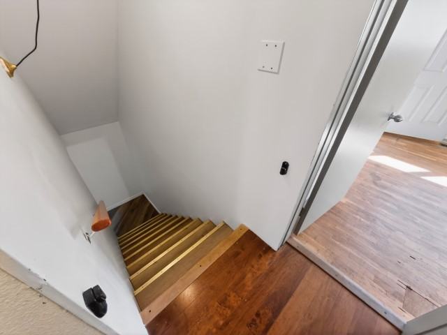 641 Prideaux St - Photo 5 of 24