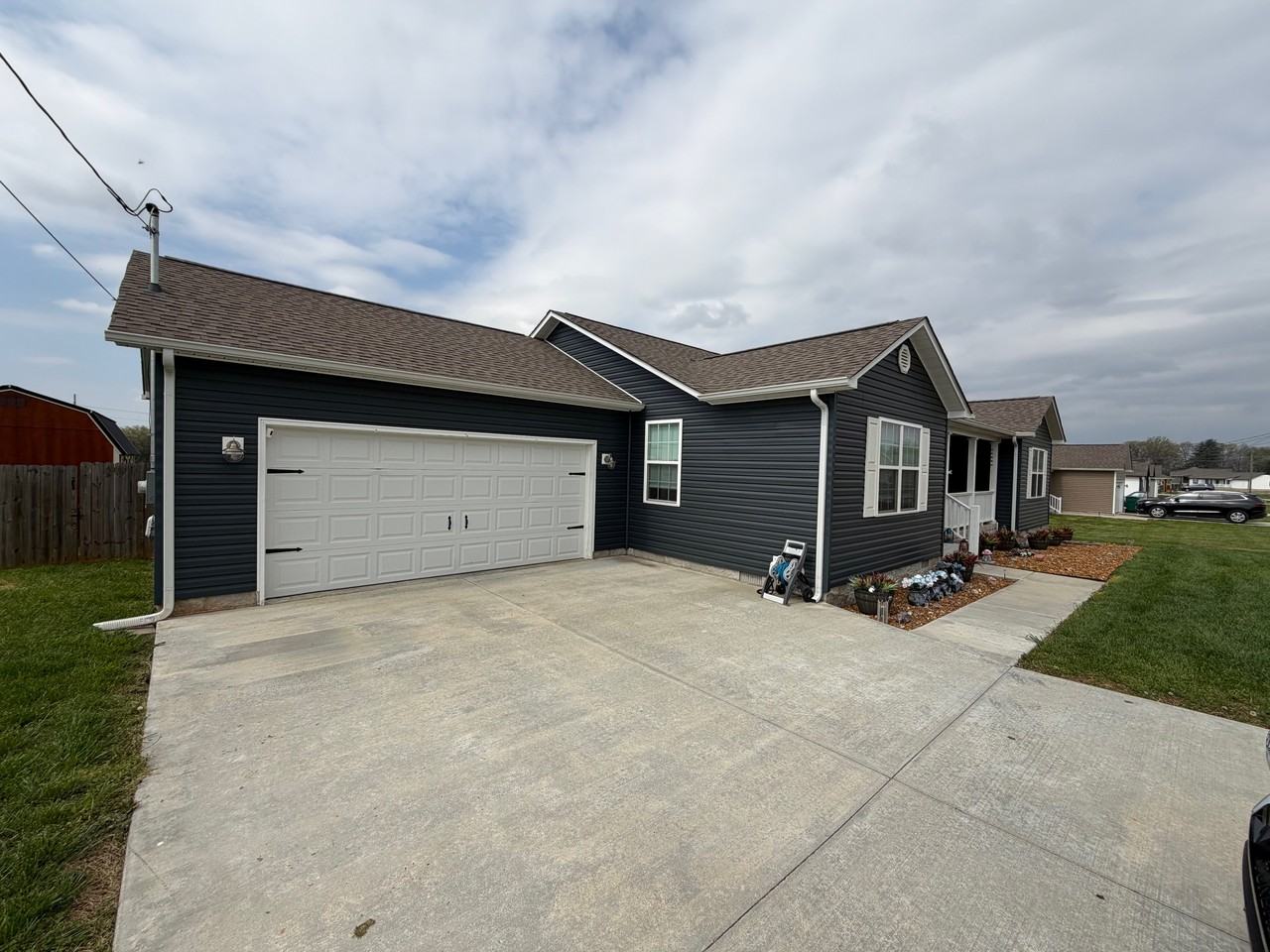 605 Strawberry Dr #1 - Photo 3 of 20
