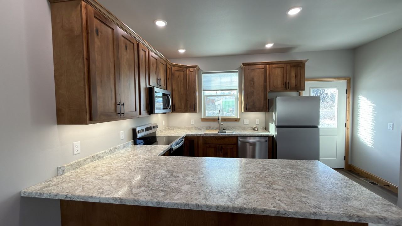 621 Ayla Ln - B #B - Photo 4 of 16
